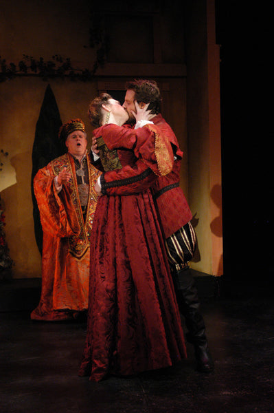 KISS ME, KATE